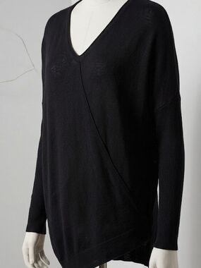 Lord & Taylor Black V-Neck Tunic Pullover Sweater (Sz L) Wool Blend Lux Layer
